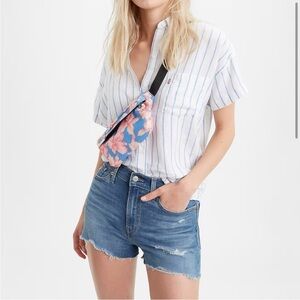 Levi's High Rise Cut Off Jean Short Blue size 28